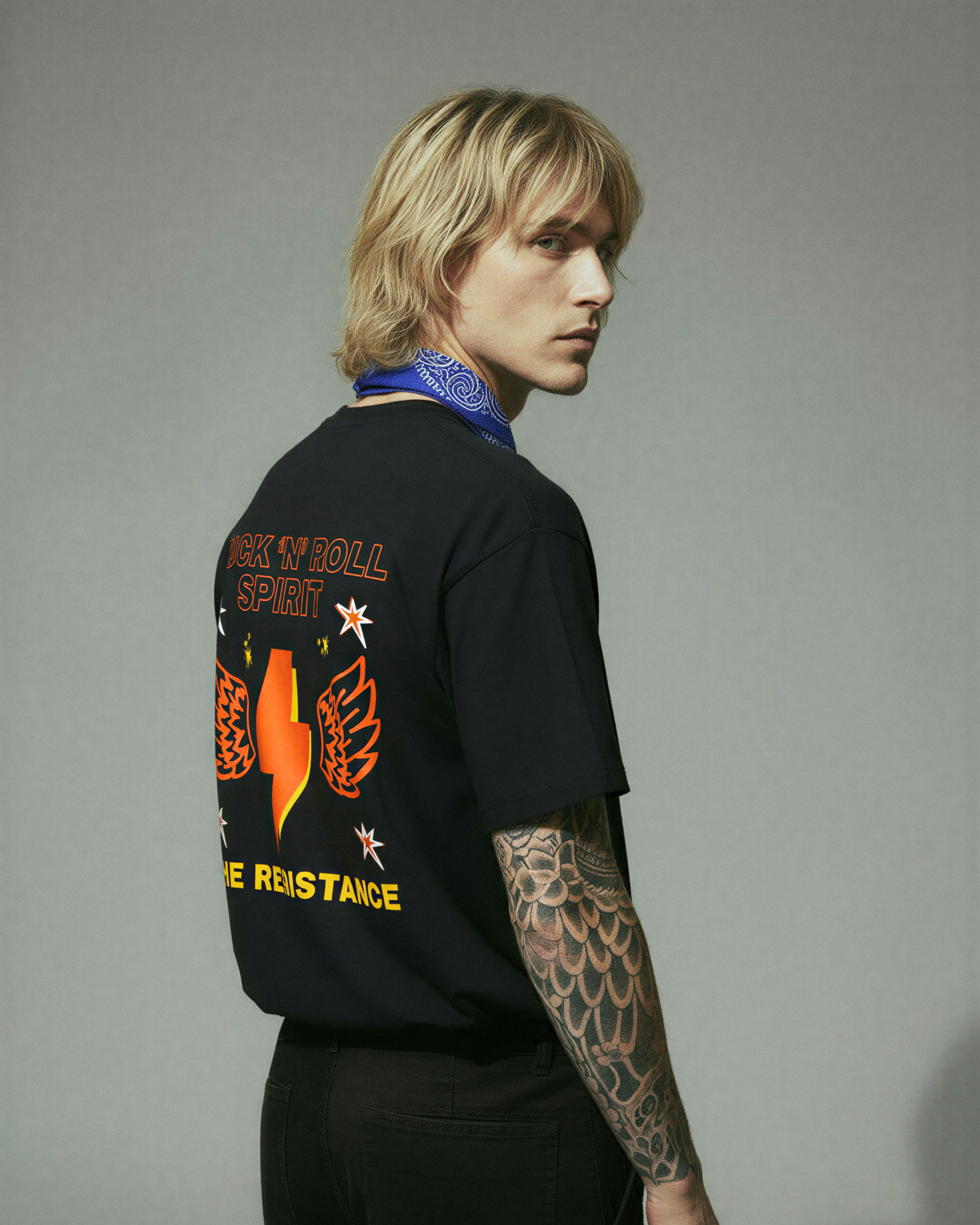 Camiseta THE RESISTANCE de algodón orgánico unisex