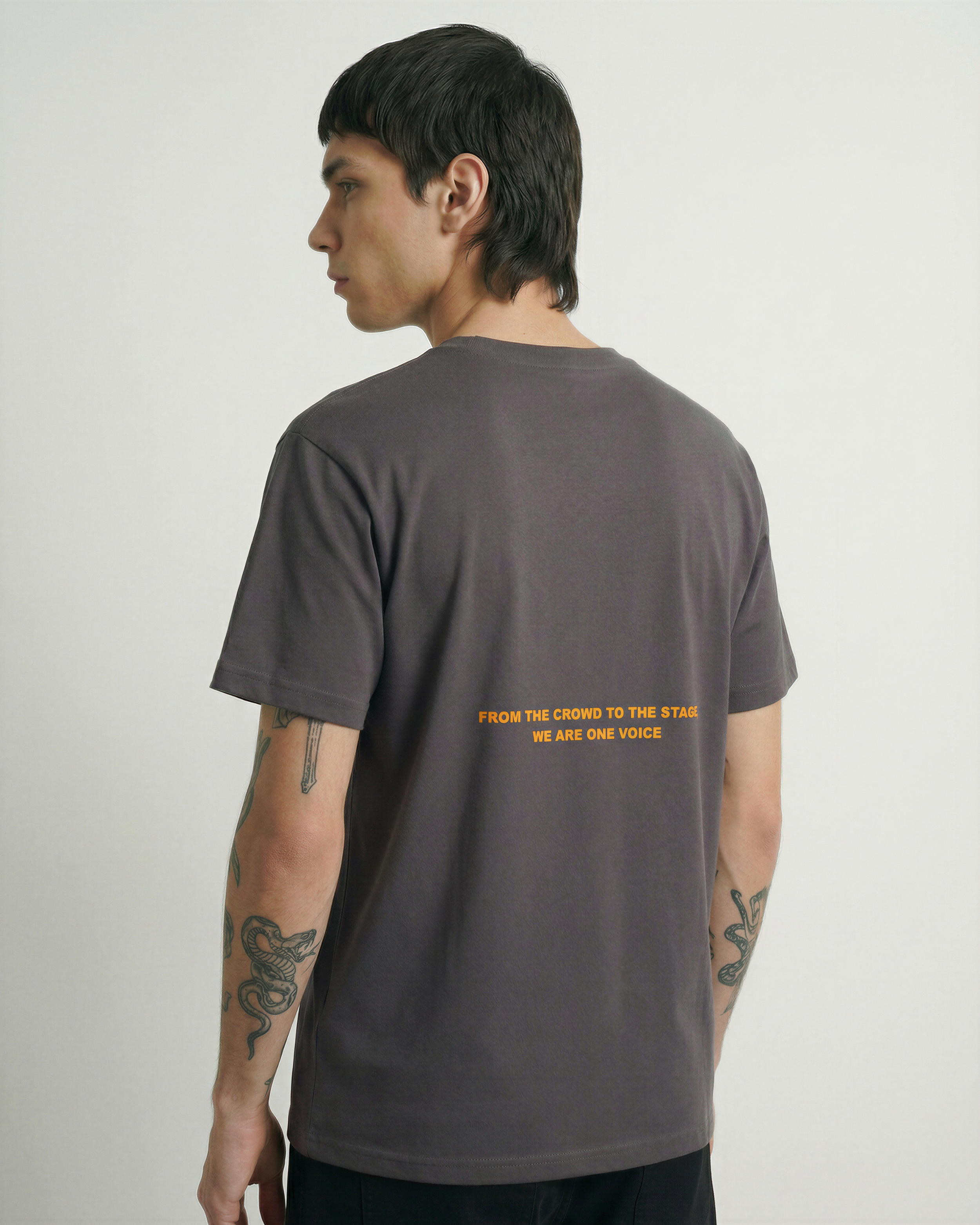 Camiseta FROM THE CROWD de algodón orgánico unisex